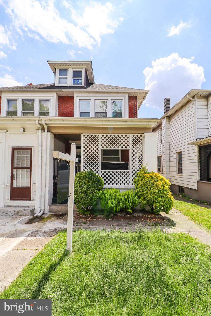 2705 Derry Street - Photo 1