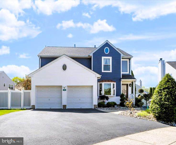 15 Sutton Place - Photo 1