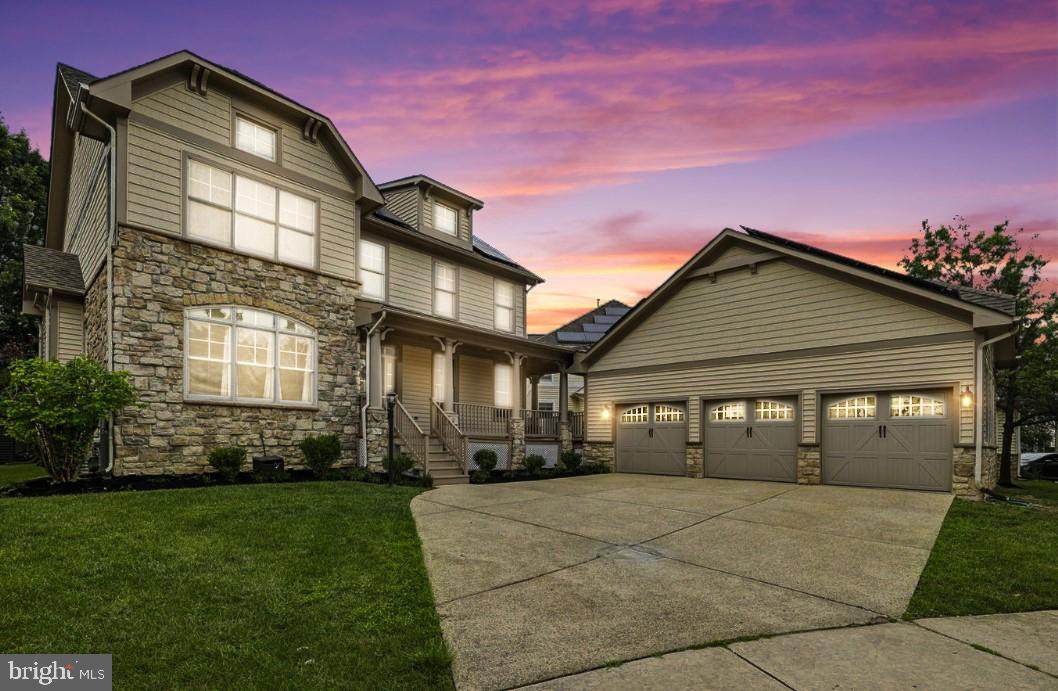 8612 Saddleback Place - Photo 1