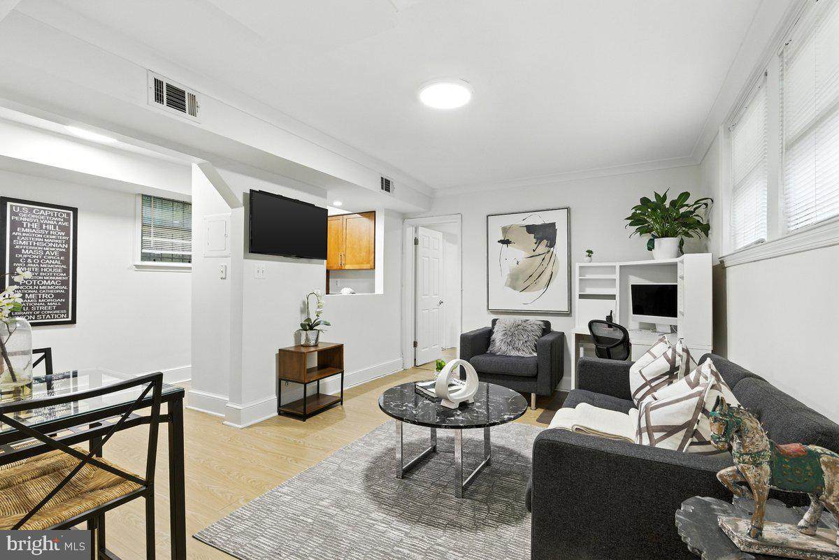 1367 K Street - Photo 1