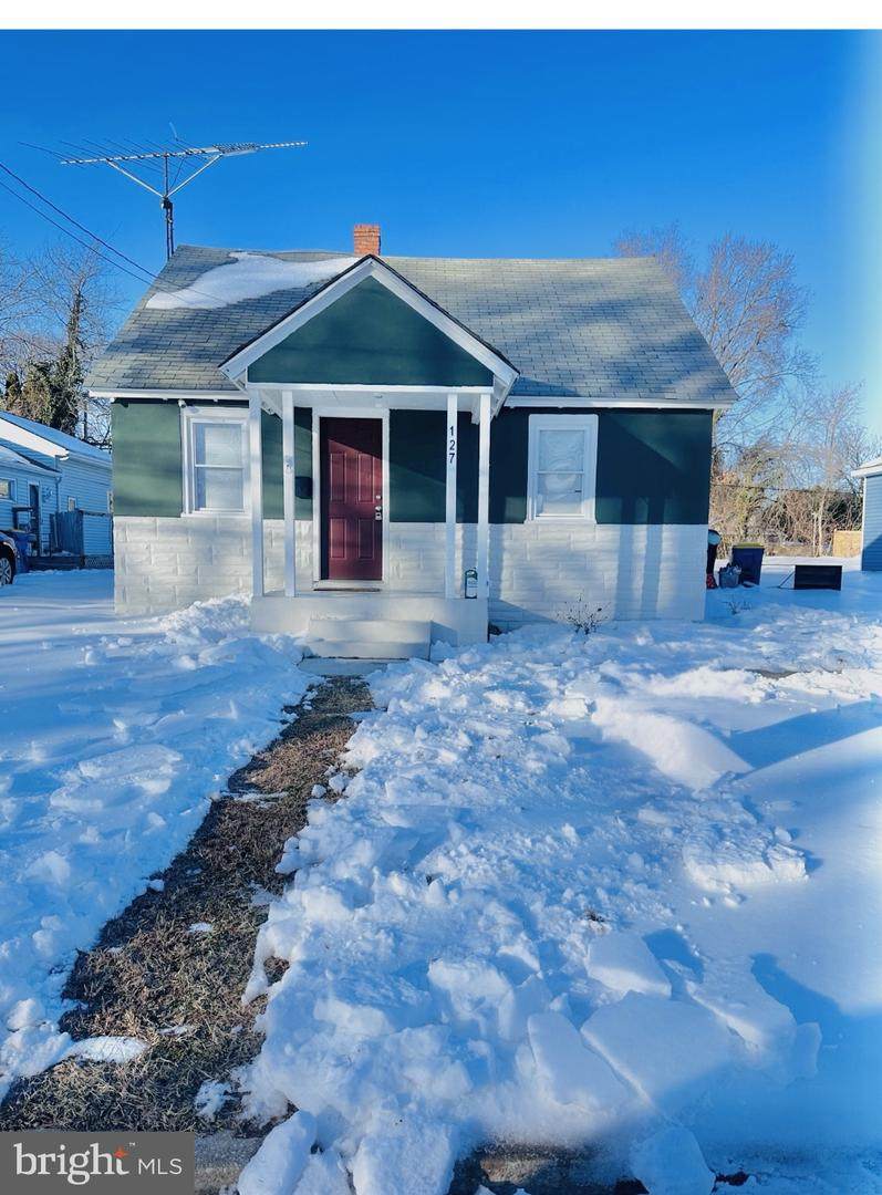 127 Roosevelt Avenue - Photo 1