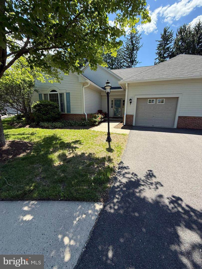4 Empress Court - Photo 1