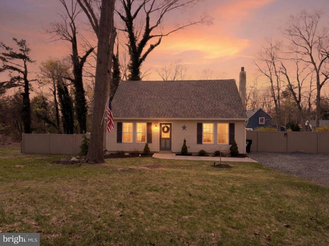 11 Central Avenue - Photo 1