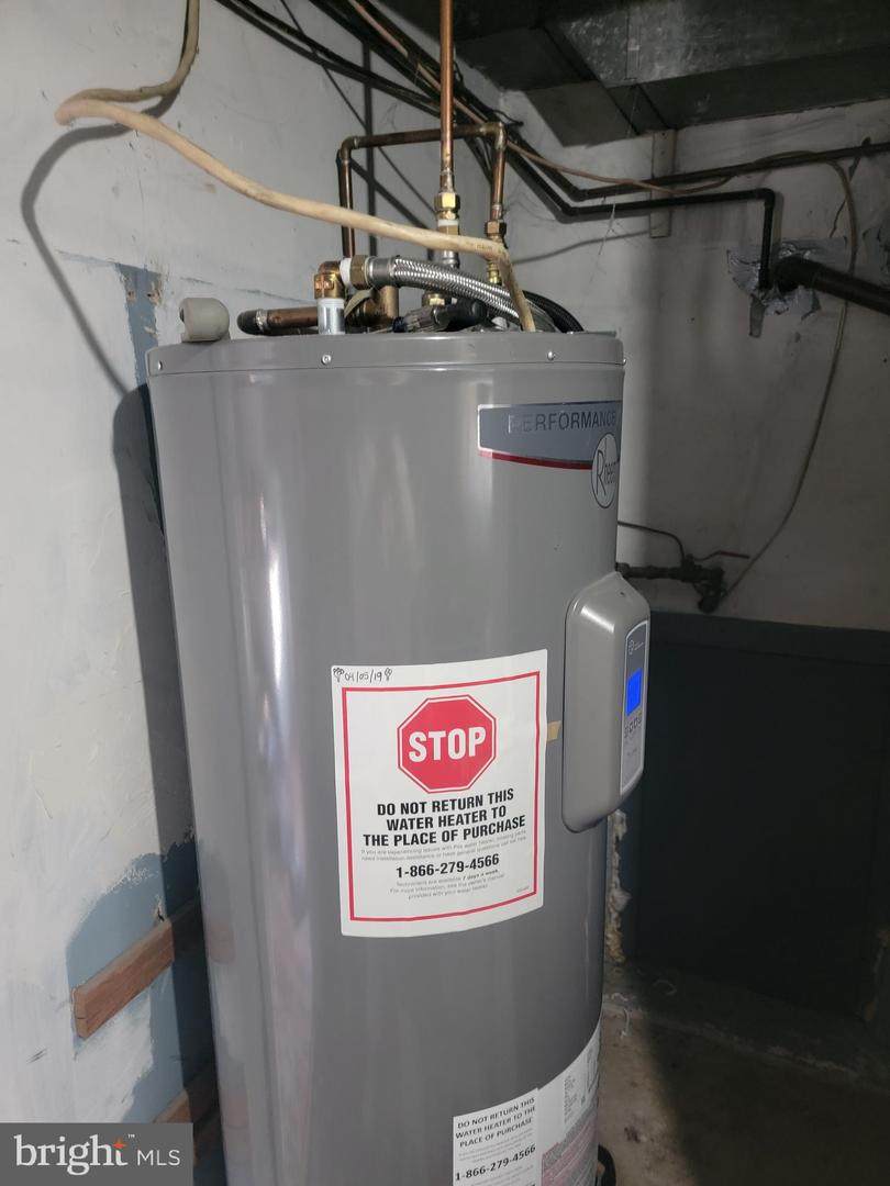 https://bt-photos.global.ssl.fastly.net/brightmls/1280_boomver_3_804847745294-2.jpg