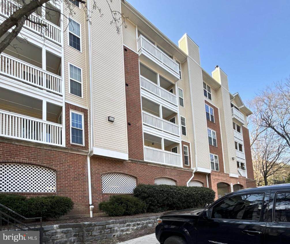 1504 Lincoln Way - Photo 1