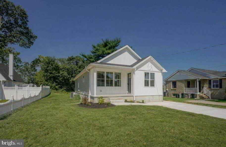 127 Newton Avenue - Photo 1