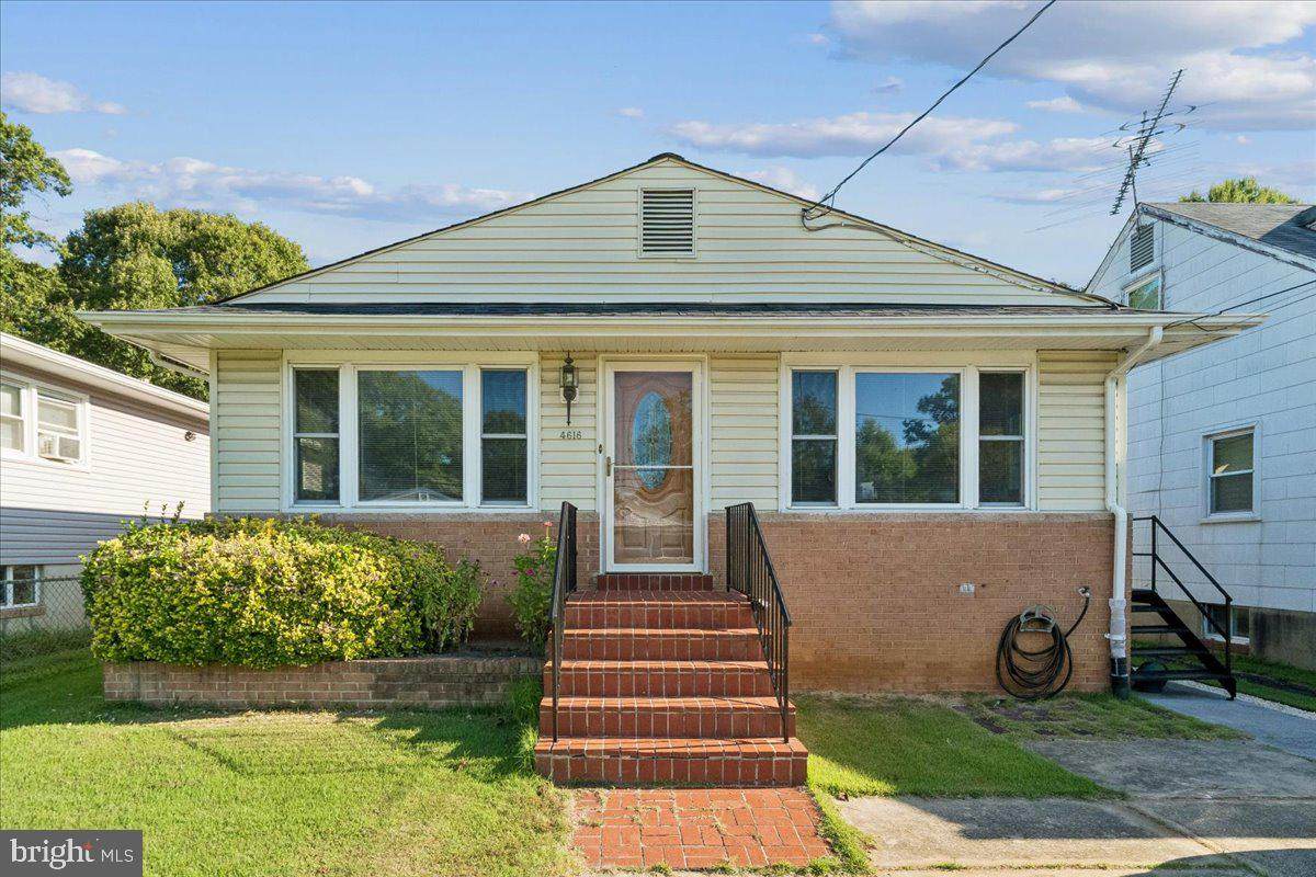 4616 Quimby Avenue - Photo 1