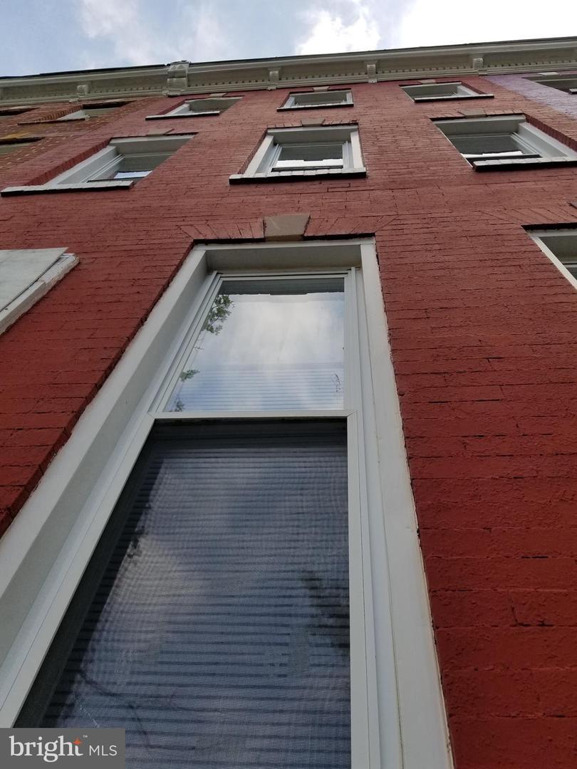 1117 Mount Street - Photo 1
