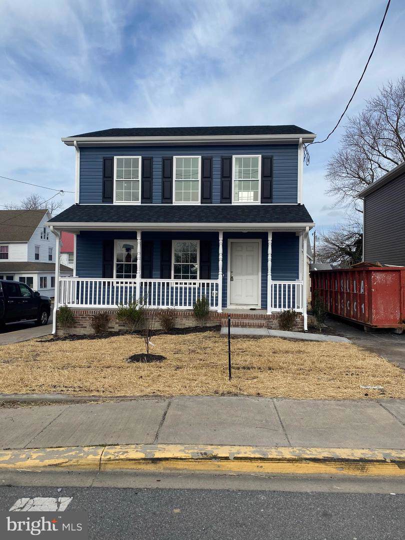 207 2ND - Photo 1