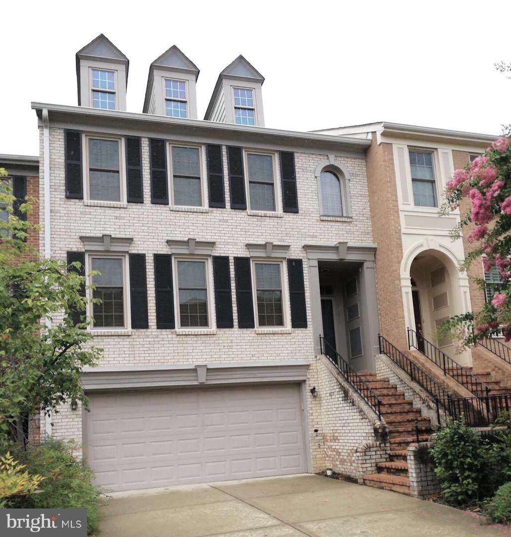 10929 Bloomingdale Drive - Photo 1