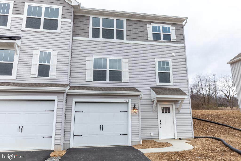 434 Smokering Drive - Photo 1
