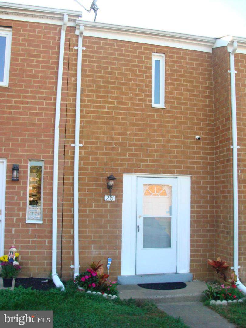 28 Maple Dr - Photo 1