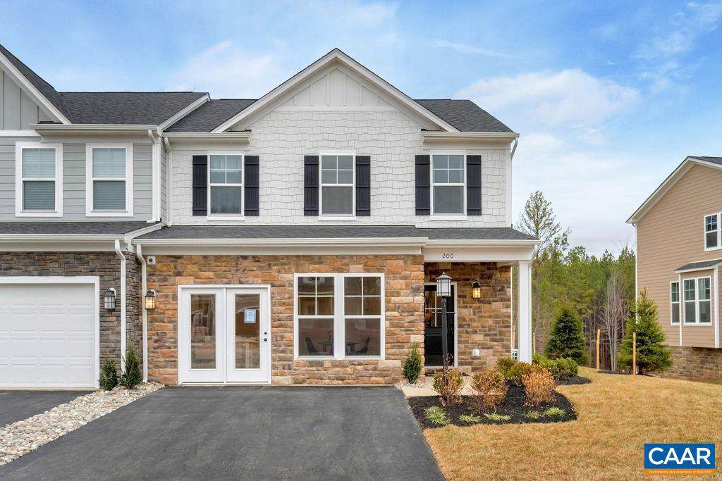 200 Bayberry Ln - Photo 1