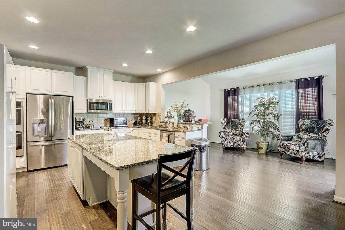 1103 Isabella Court - Photo 1