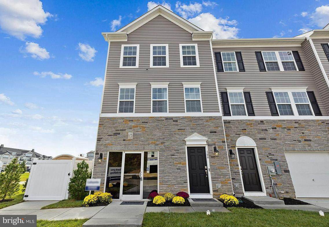 249 Macoun Way - Photo 1