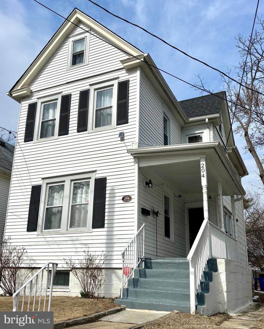 204 Emerson Street - Photo 1