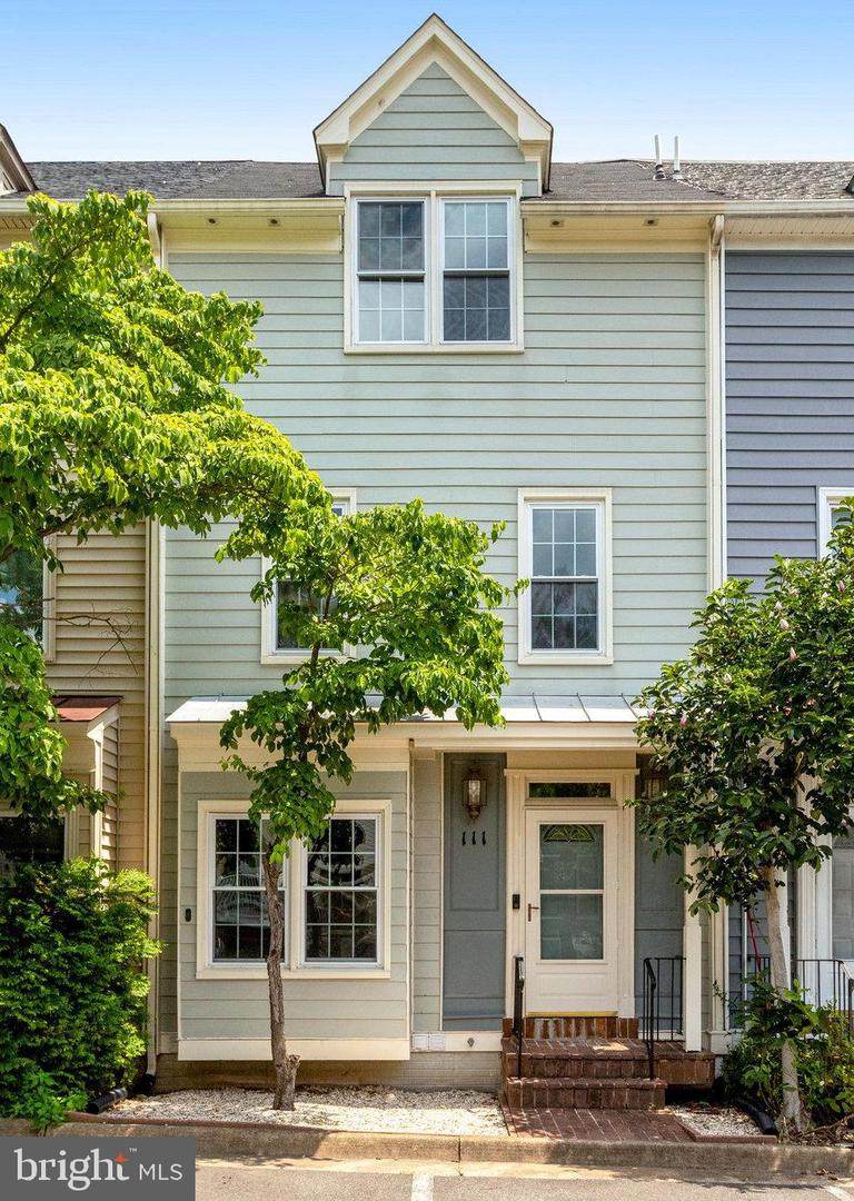 111 River Road - Photo 1