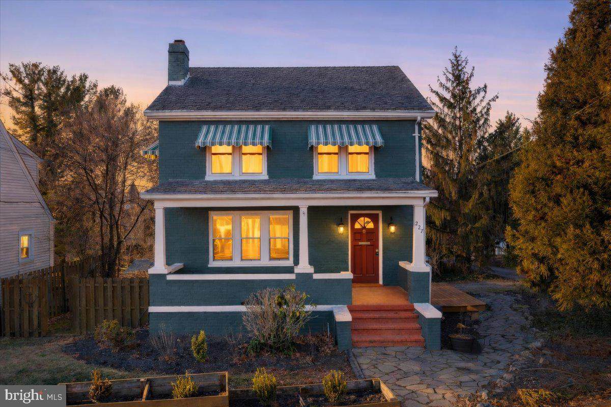 227 Miller Street - Photo 1