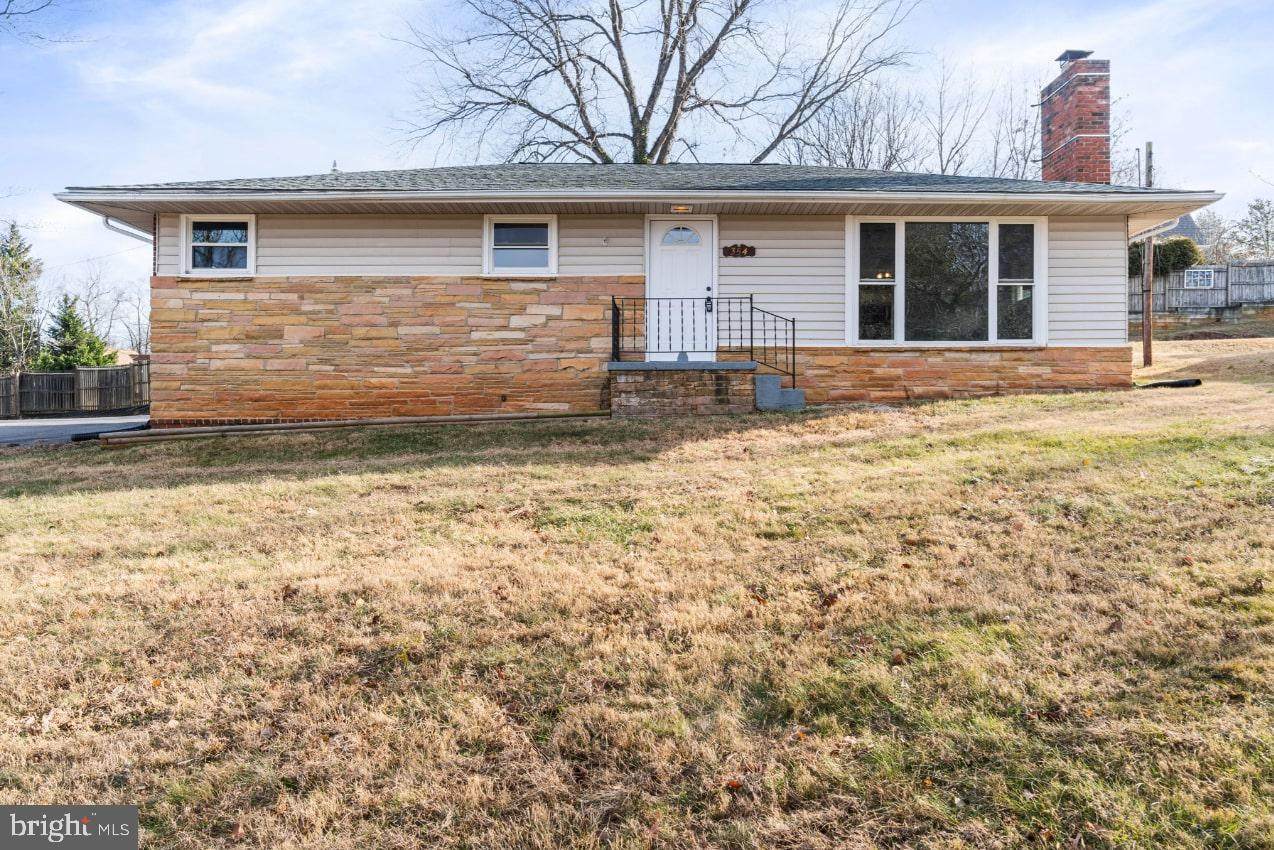 354 Berry Street - Photo 1