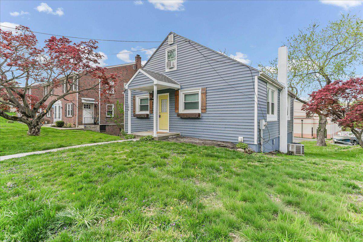 106 Walnut Street - Photo 1