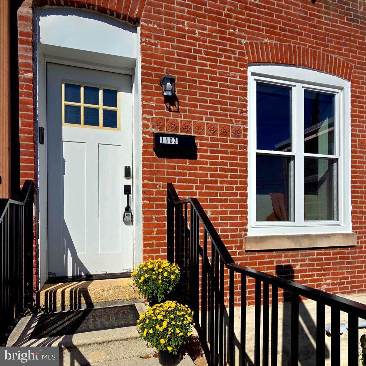 1103 6TH Street - Photo 1