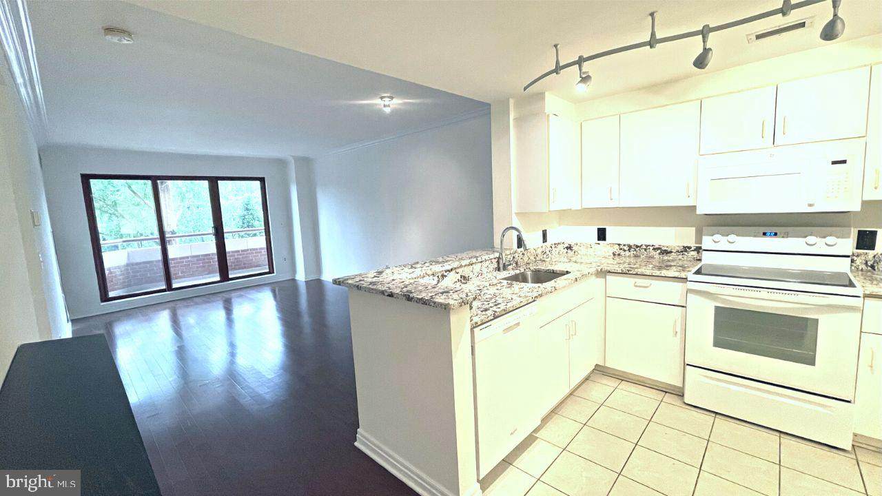 2301 N Street - Photo 1