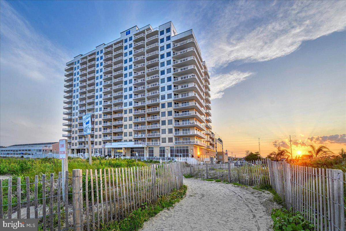 2 48TH Street - Photo 1
