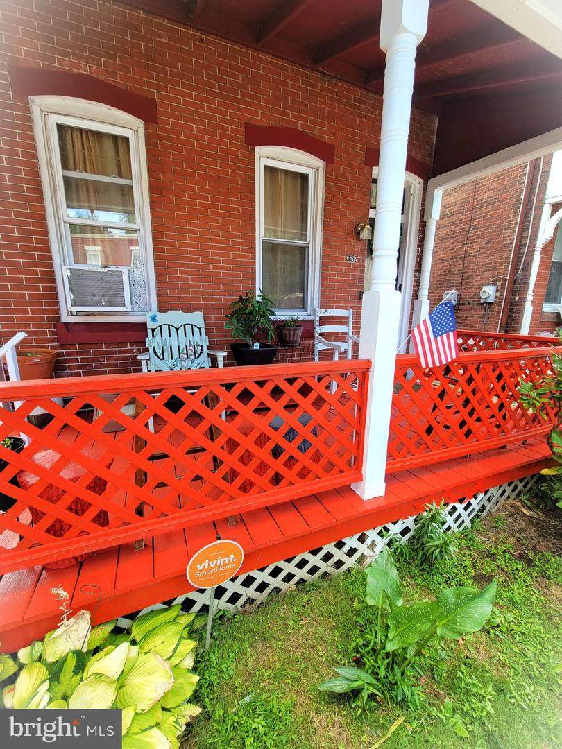 1652 Wakeling Street - Photo 1
