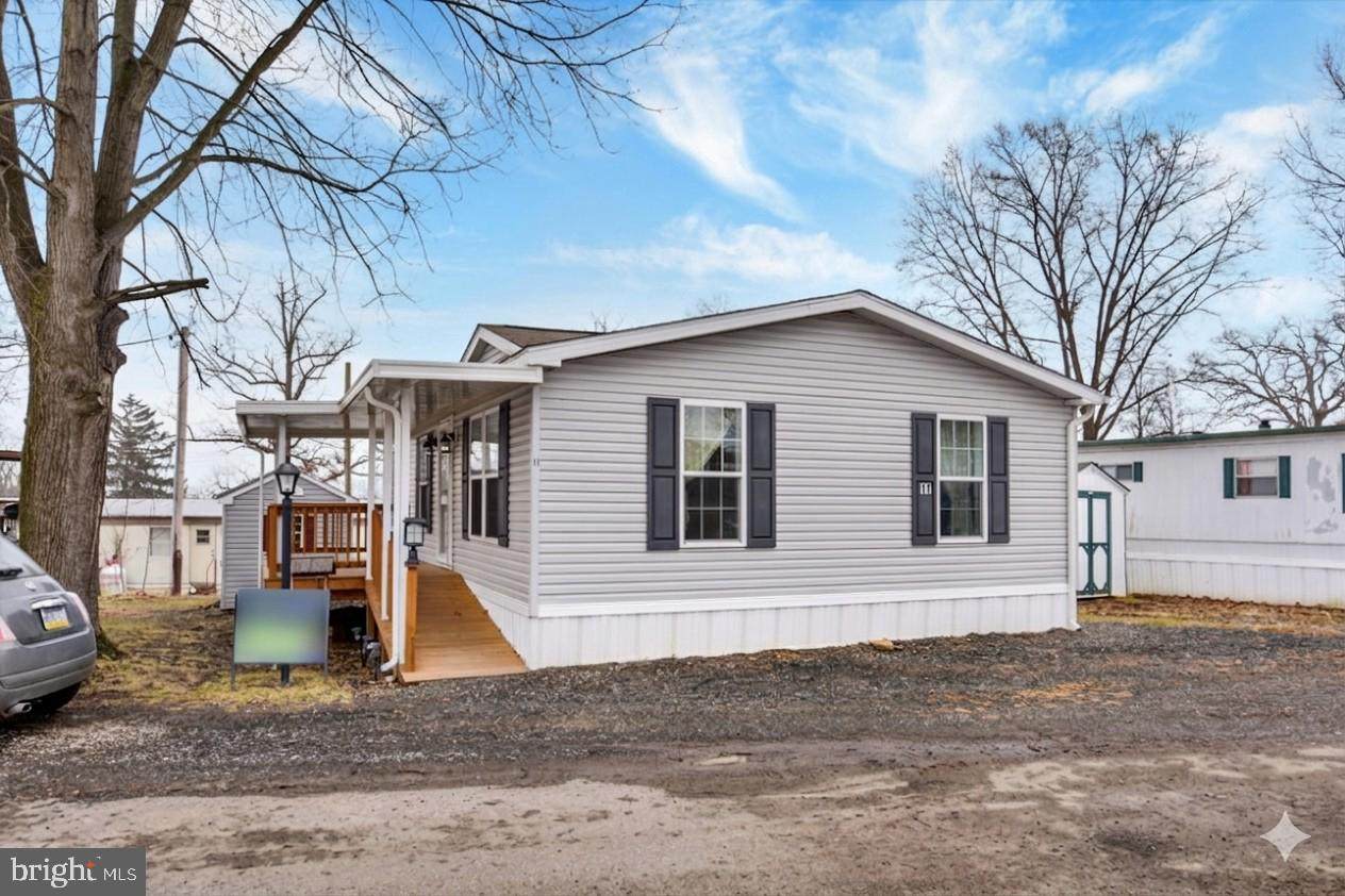 612 Range End Road - Photo 1