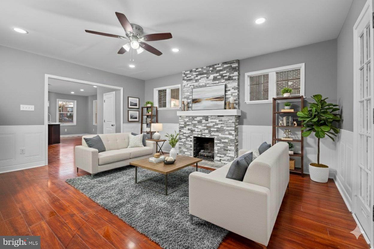558 Locust Avenue - Photo 1