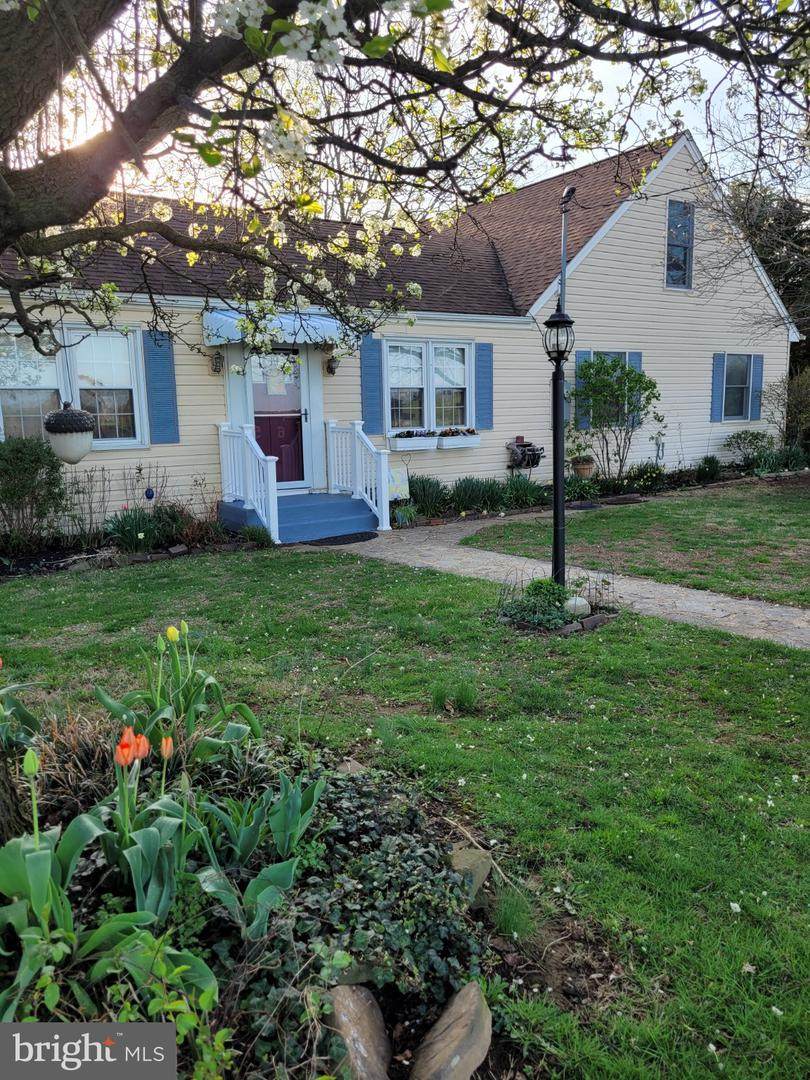14136 Kentmore Park Road - Photo 1