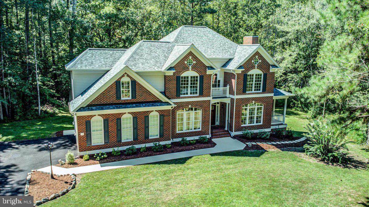 5 Beaver Ridge Road - Photo 1