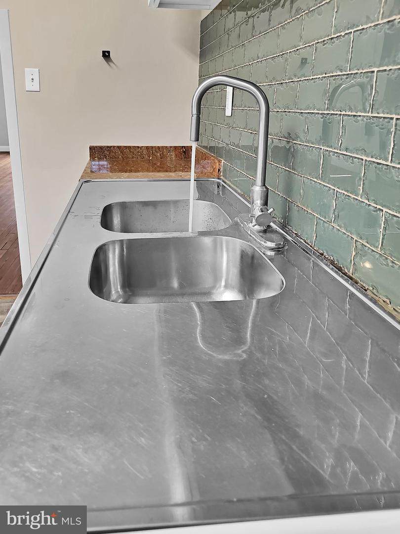 2005 A Mercy Street - Photo 1