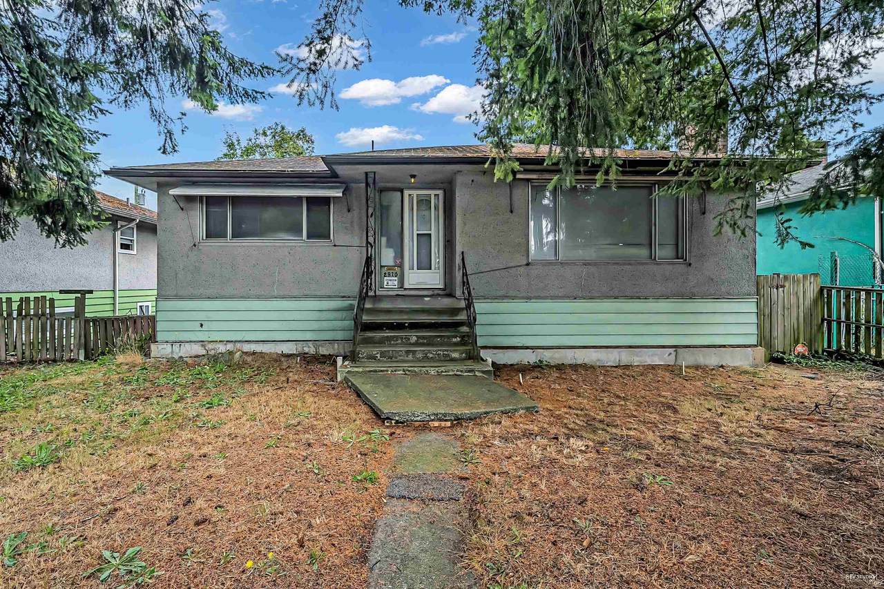 2975 41st Avenue - Photo 1
