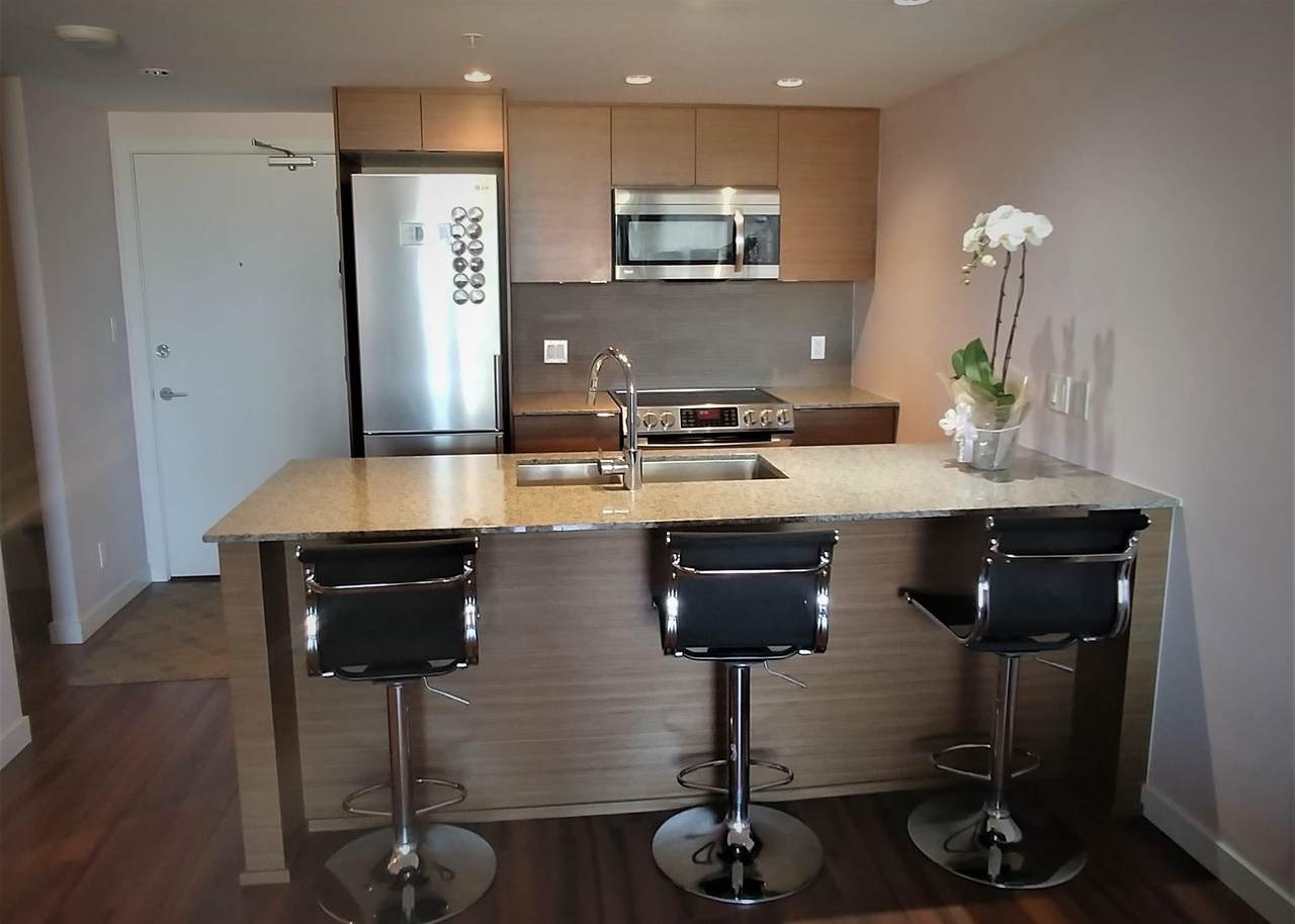135 17TH Street - Photo 1