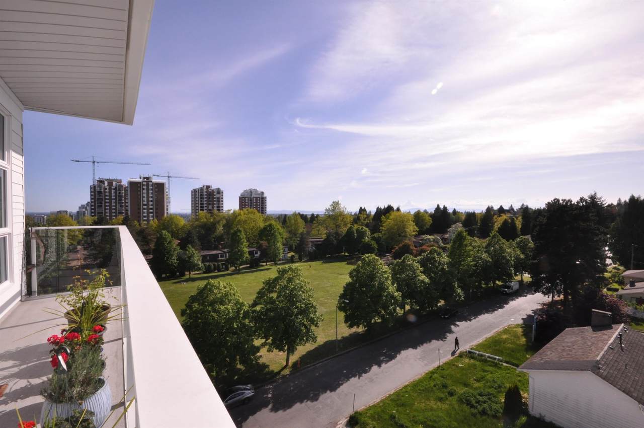 6999 Cambie Street - Photo 1