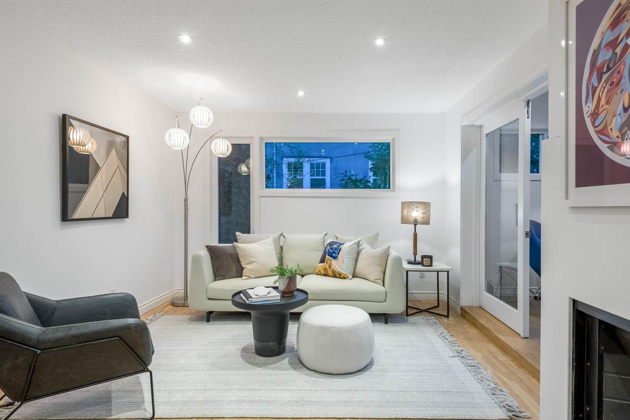 1401 Laburnum Street - Photo 1