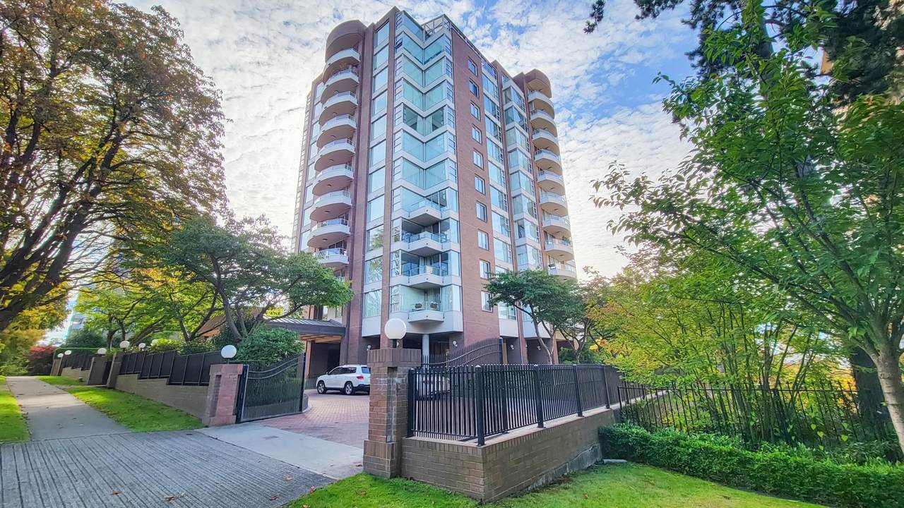 2350 39TH Avenue - Photo 1