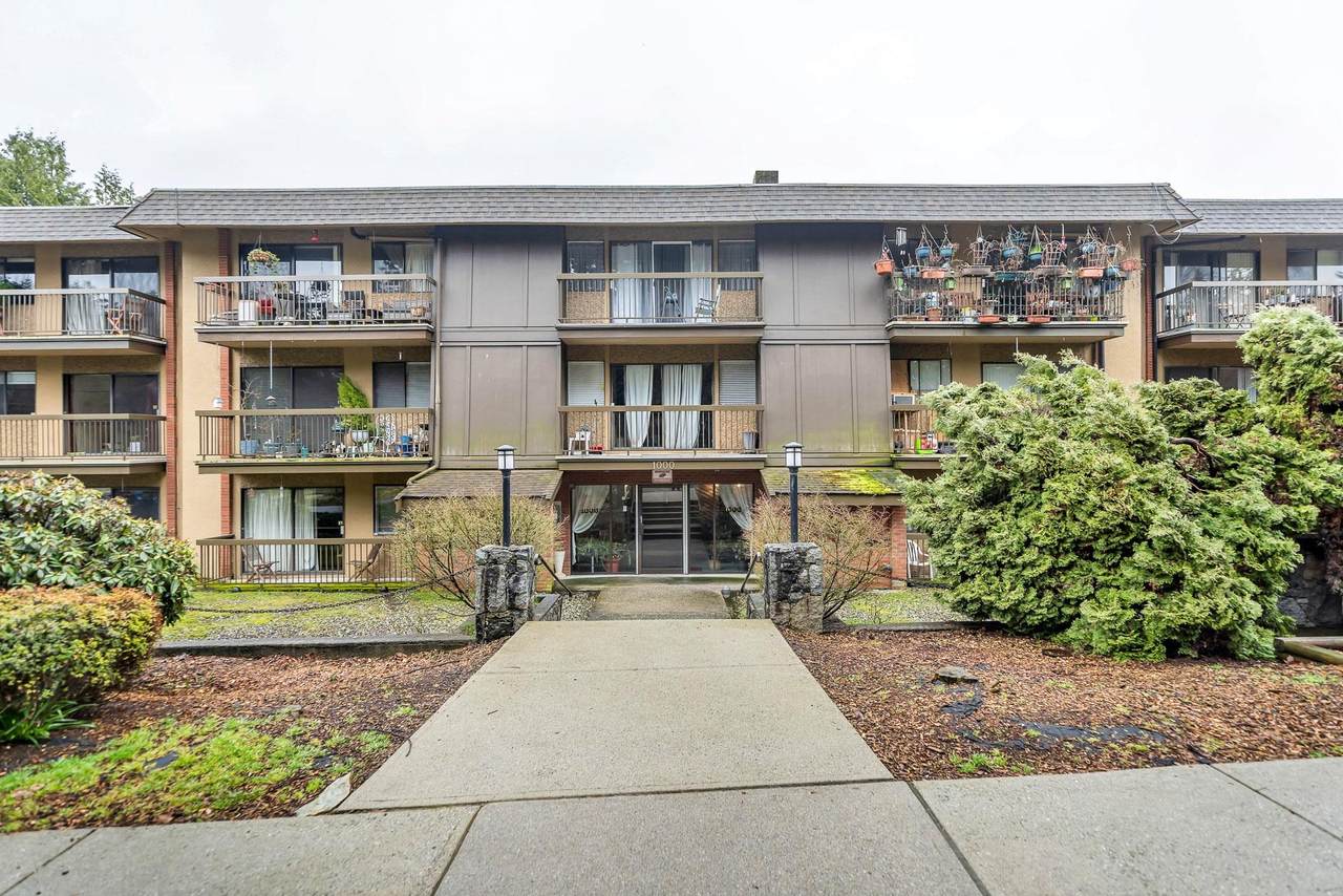 1000 King Albert Avenue - Photo 1