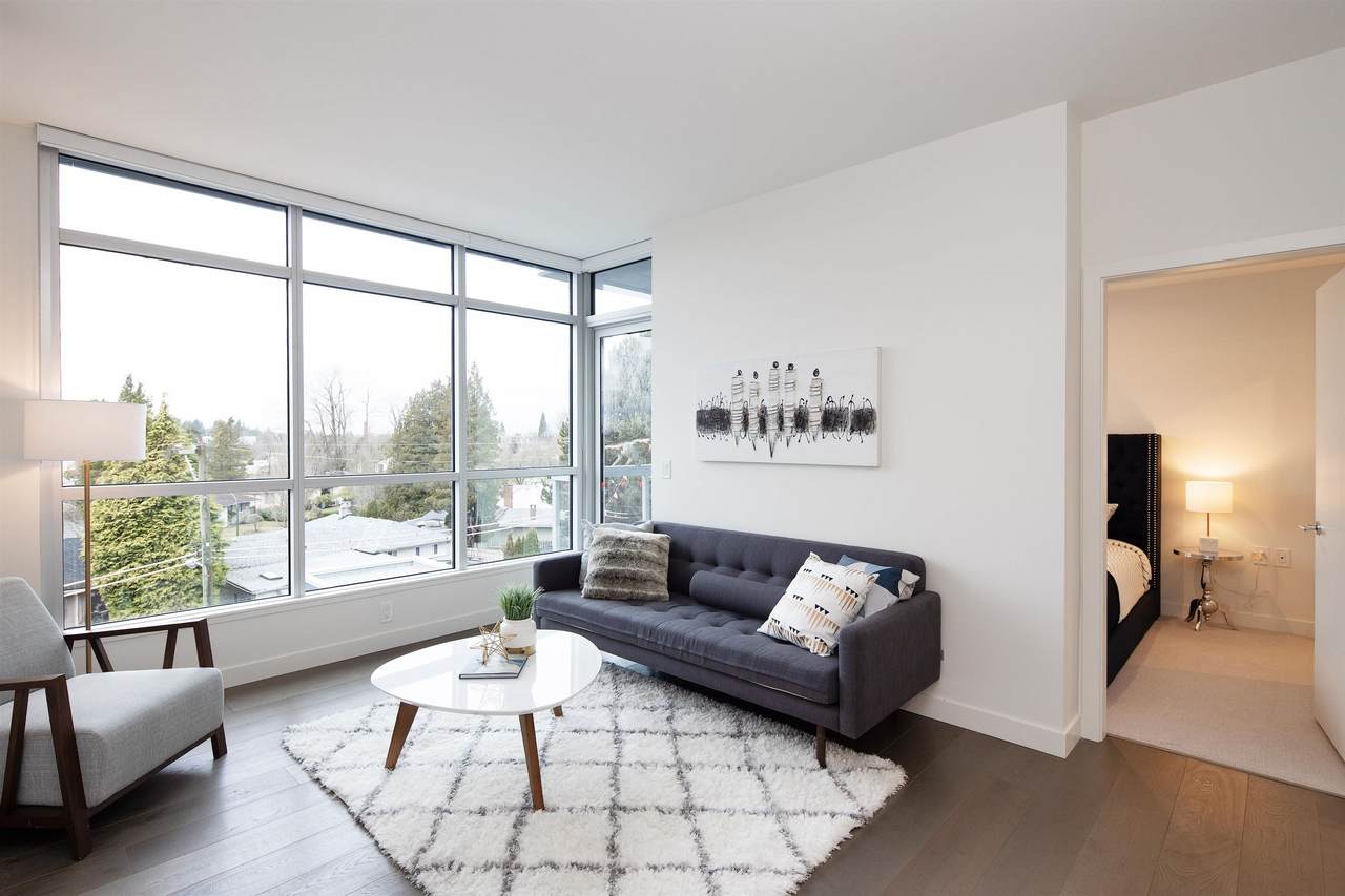 5189 Cambie Street - Photo 1