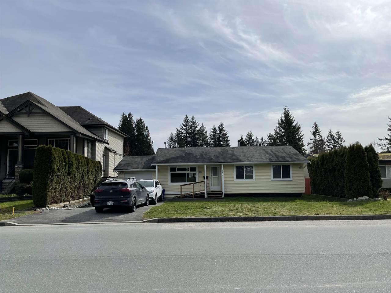 32646 Badger Avenue - Photo 1
