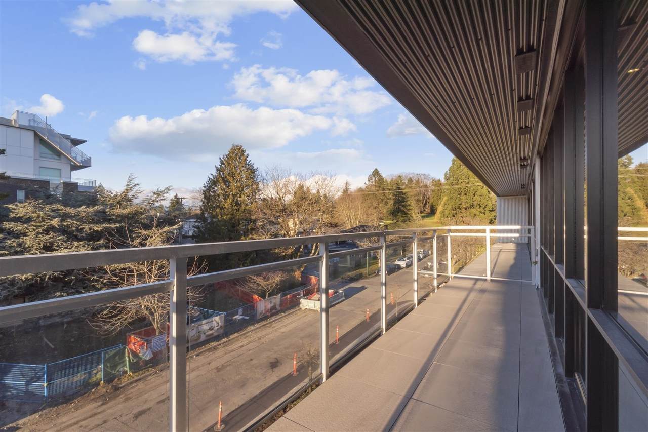 5118 Cambie Street - Photo 1