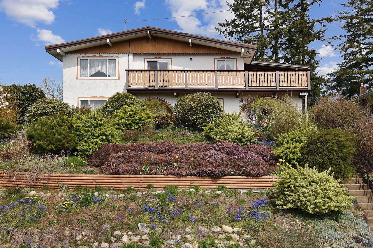 32025 Trembath Avenue - Photo 1