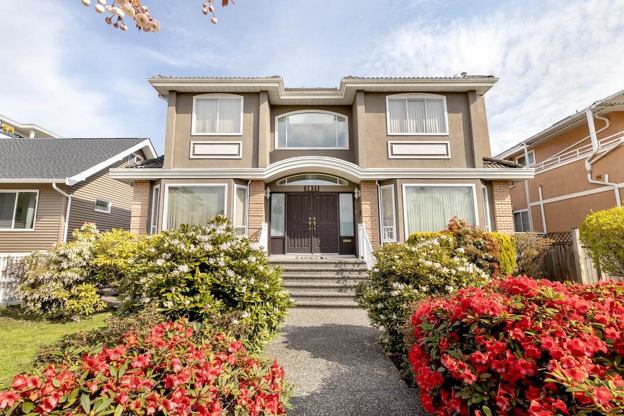 2071 46TH Avenue - Photo 1