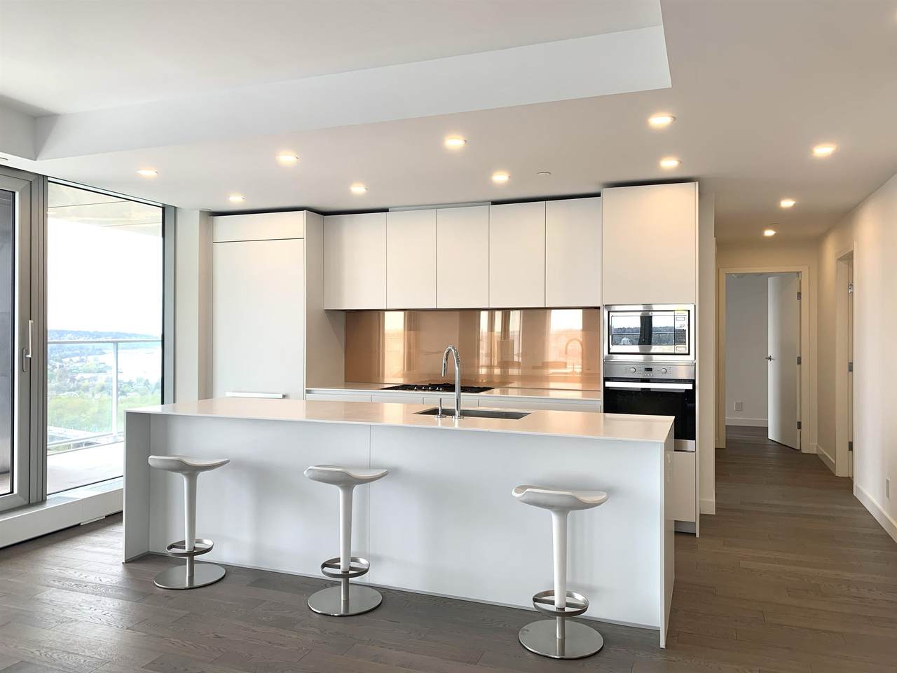 1480 Howe Street - Photo 1