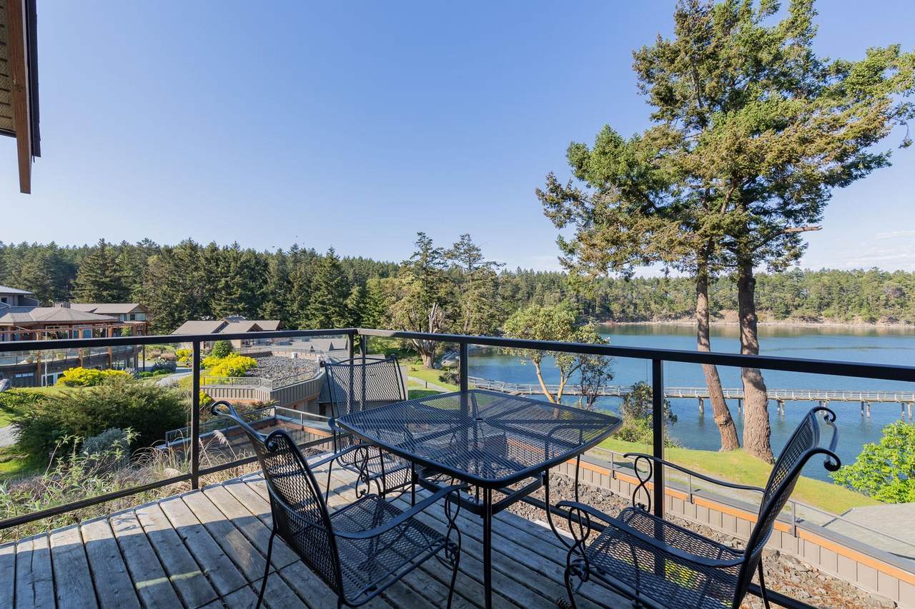 494 Arbutus Drive - Photo 1