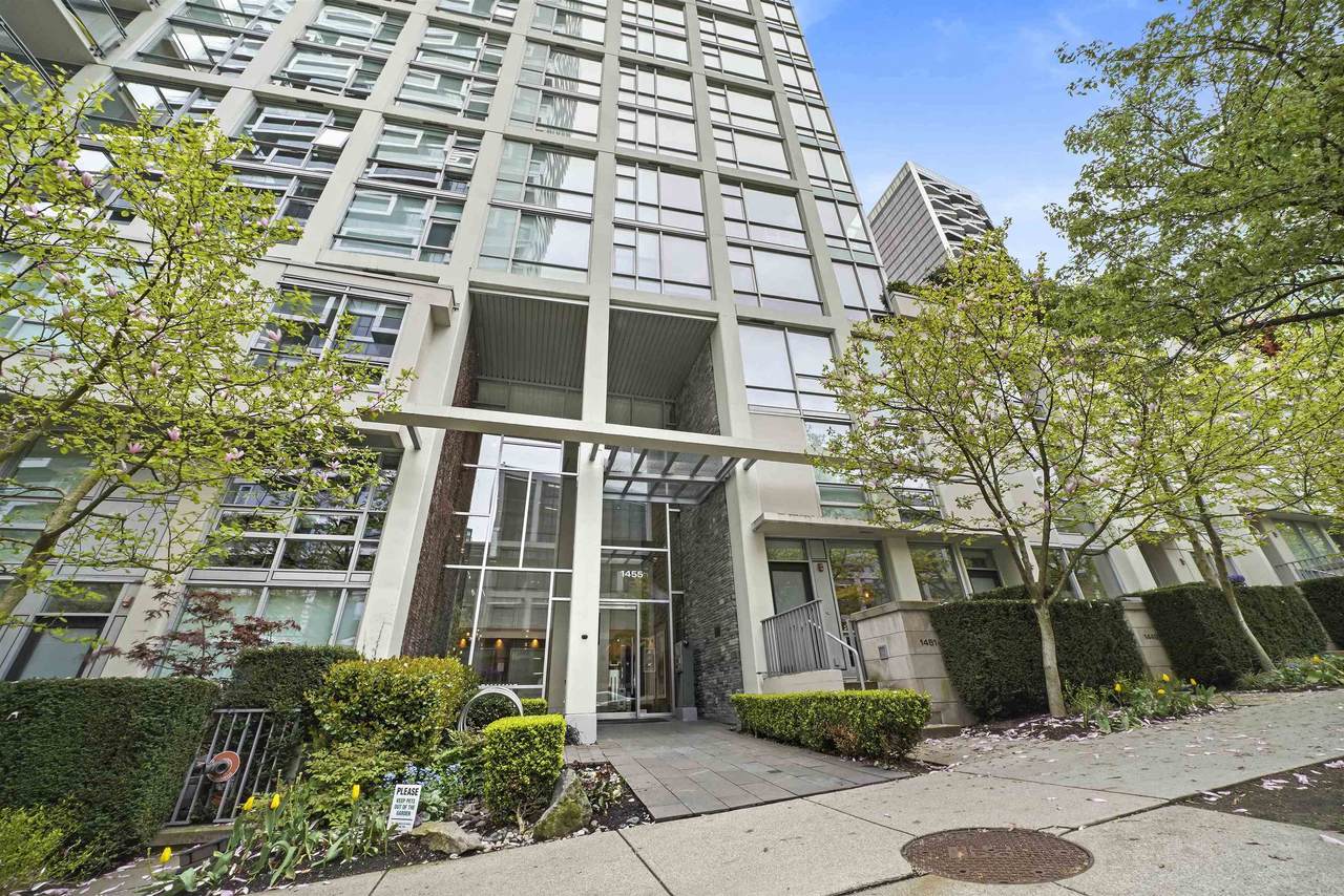 1455 Howe Street - Photo 1