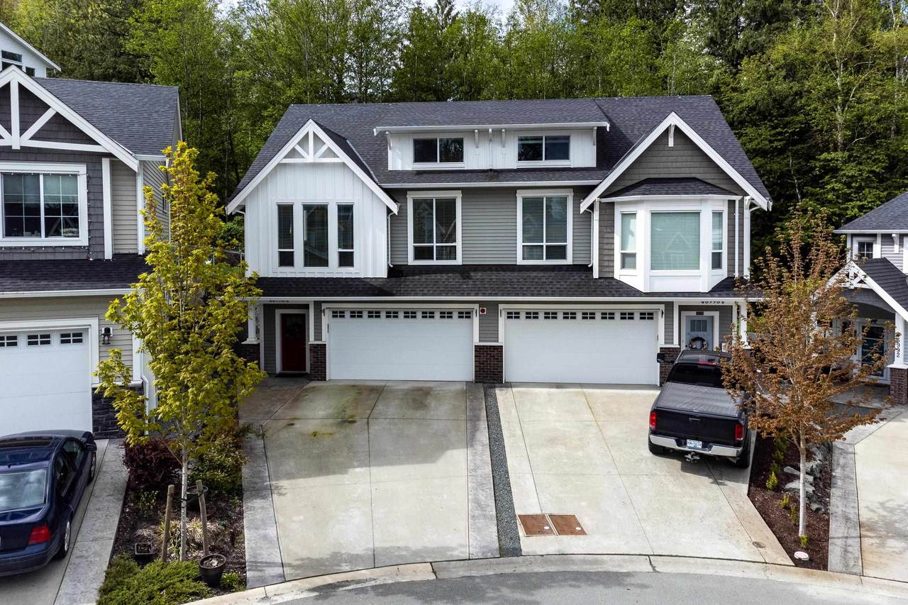 46998 Russell Road - Photo 1