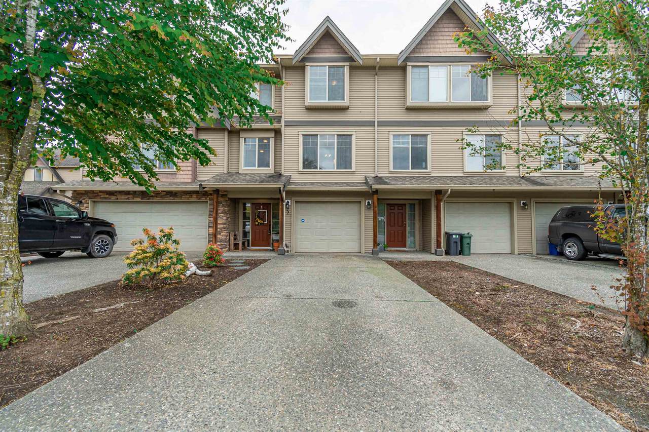 5556 Peach Road - Photo 1