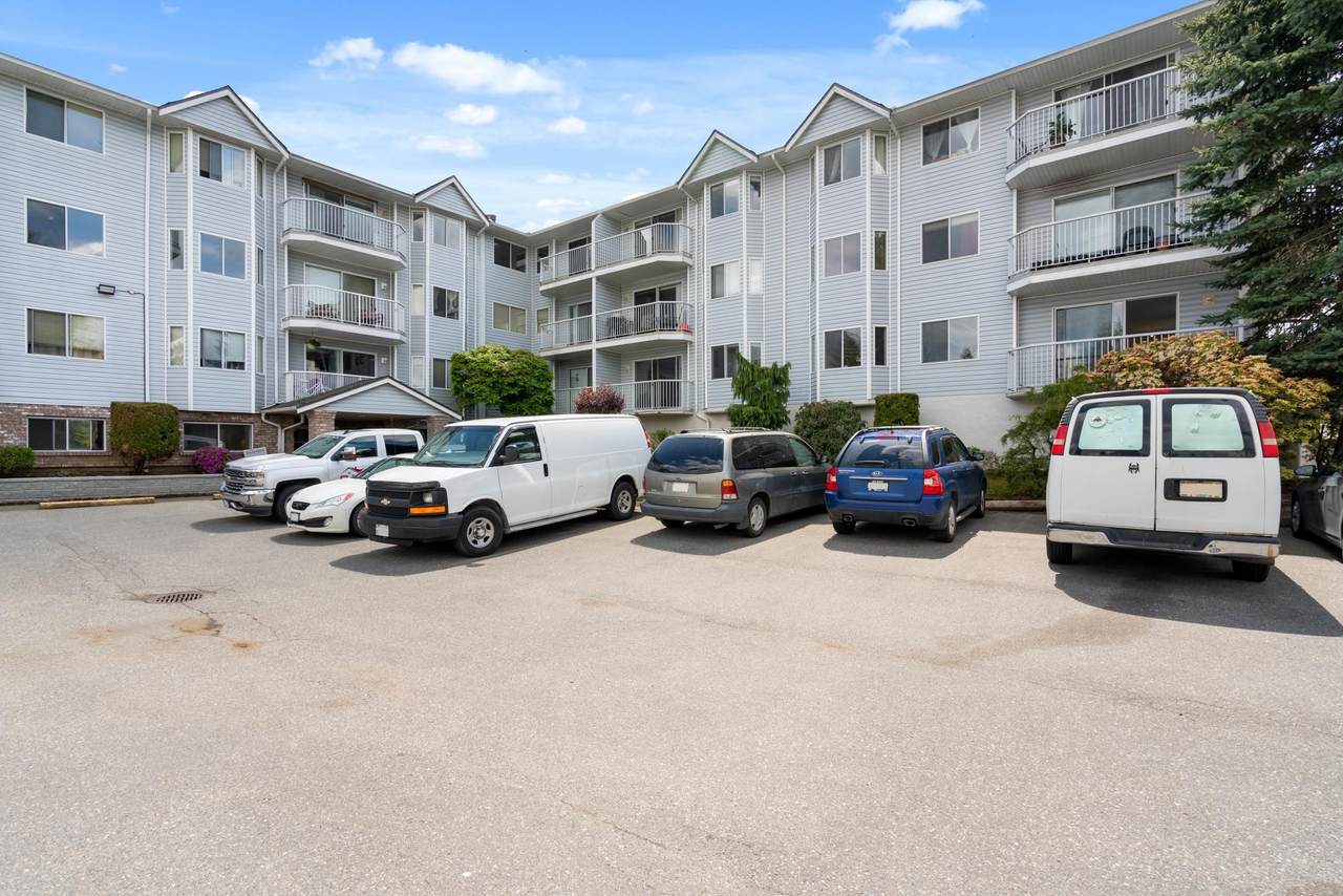 2750 Fuller Street - Photo 1